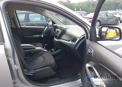 2017 Dodge Journey Sxt z USA, uszkodzony, nr VIN 3C4PDCBGXHT531168